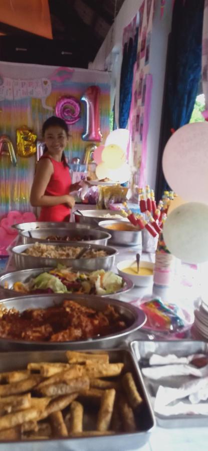 Riverside At Aninuan Accommodation And Food Puerto Galera Buitenkant foto