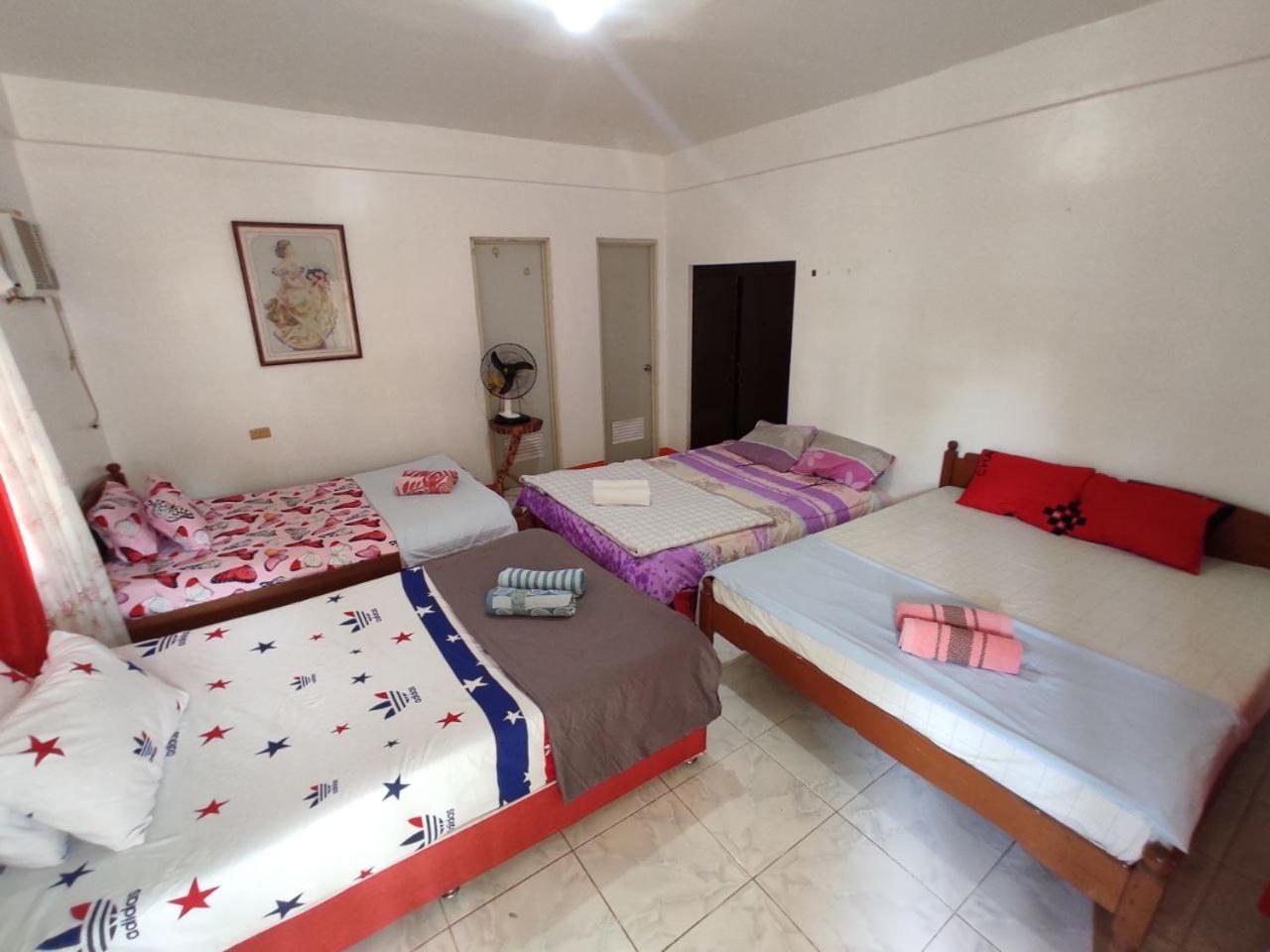 Riverside At Aninuan Accommodation And Food Puerto Galera Buitenkant foto